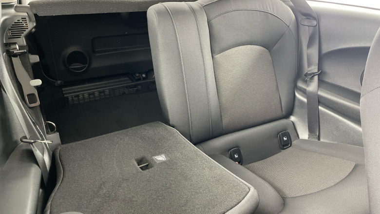 MINI Hatchback 1.5 Cooper Classic Premium 3dr Auto Petrol Hatchback